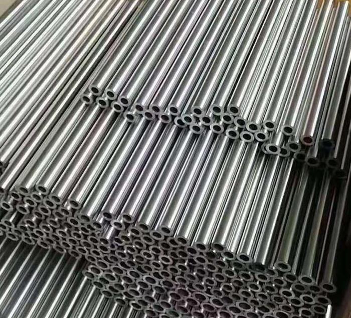 精密無(wú)縫管.jpg 精密無(wú)縫管.jpg